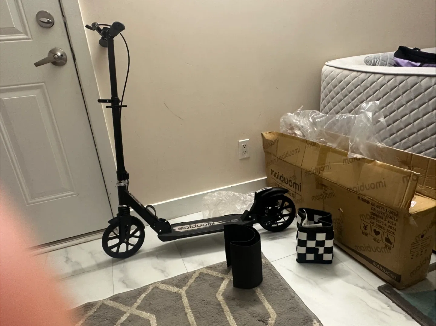 Maiduomi Kick Scooter - Black