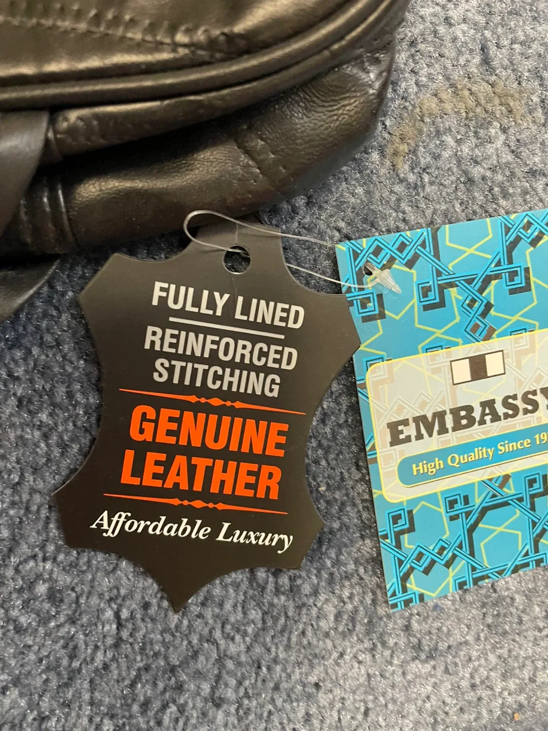 Embassy Leather Toiletry Bag - New image indicator(4)