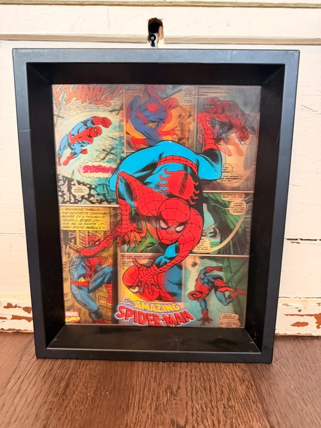 $5 Marvel Spiderman 3D Art + Books Lot image indicator(2)