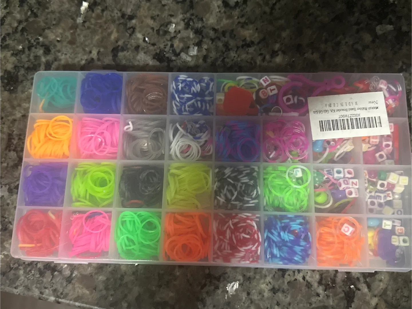 Rubber Band Bracelet Making Kit image indicator(2)