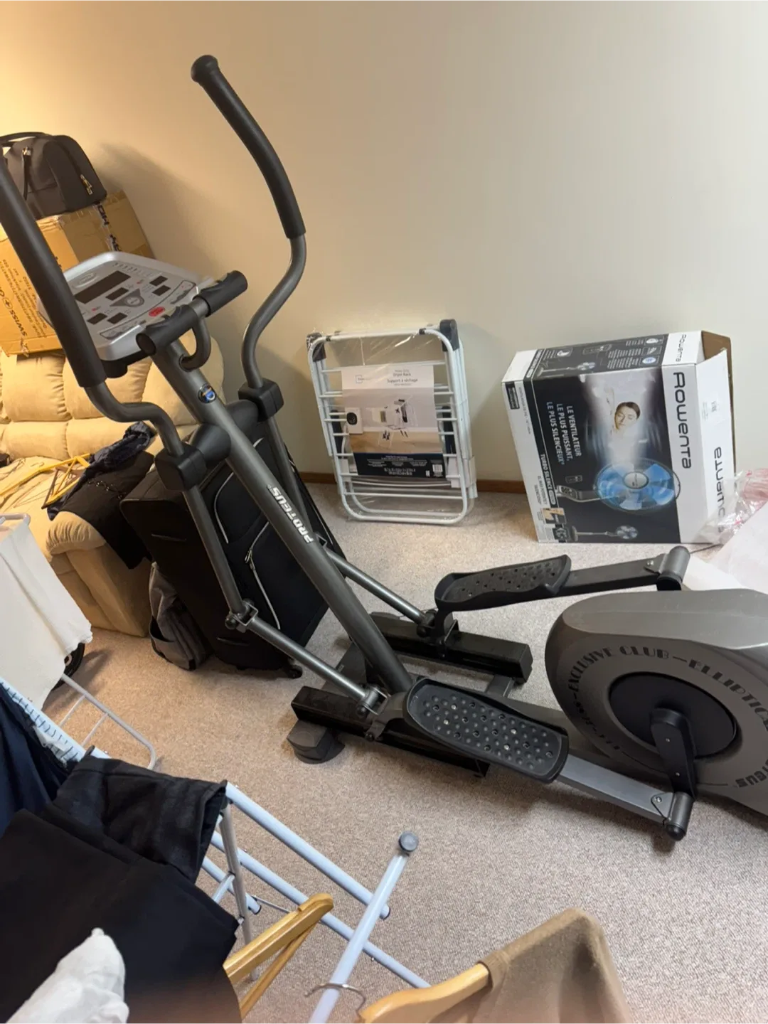 Protous E5.6 Elliptical Exercise Machine