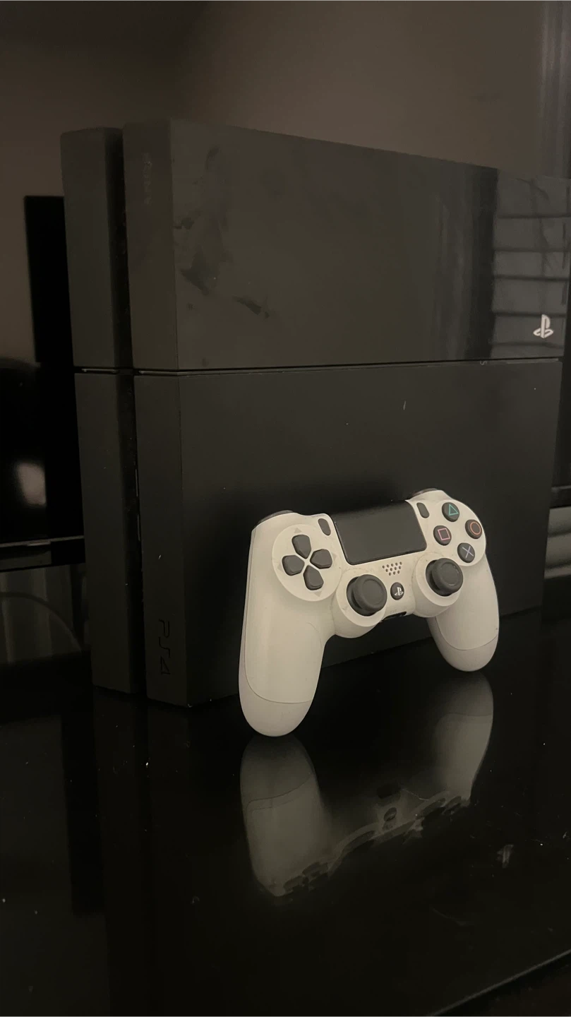 PlayStation 4 Console and White Controller - photo 3