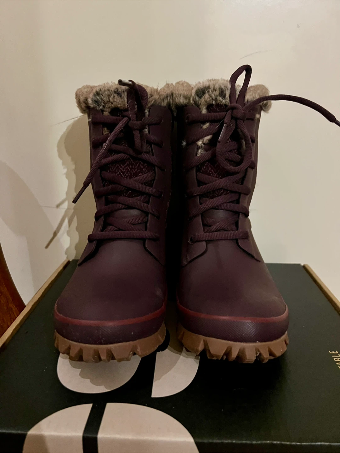 Bogs Arcata Faded Wine Women's Boots - Size 7 - photo 2