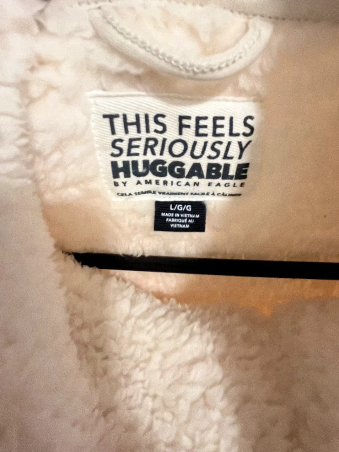 American Eagle Sherpa Pullover - Size L image indicator(2)