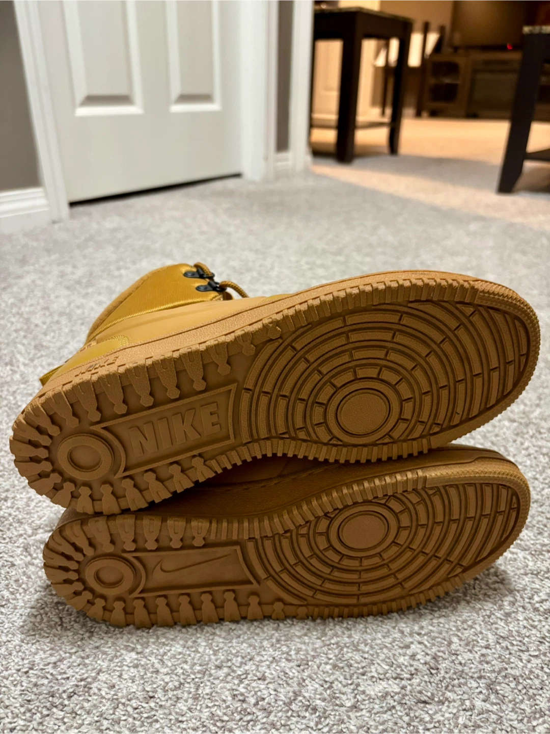 Nike Winter Boots Size 9.5 men - photo 4