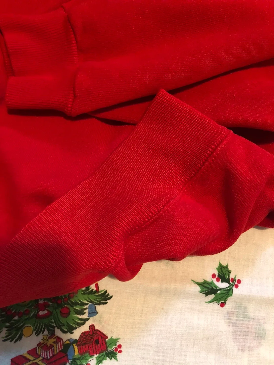 Vintage Christmas sweatshirts image indicator(6)