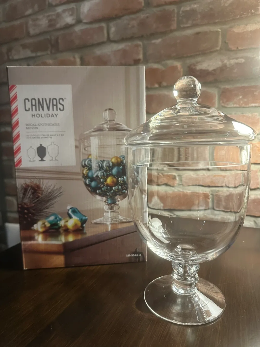 Medium and Small Apothecary Jars image indicator(2)