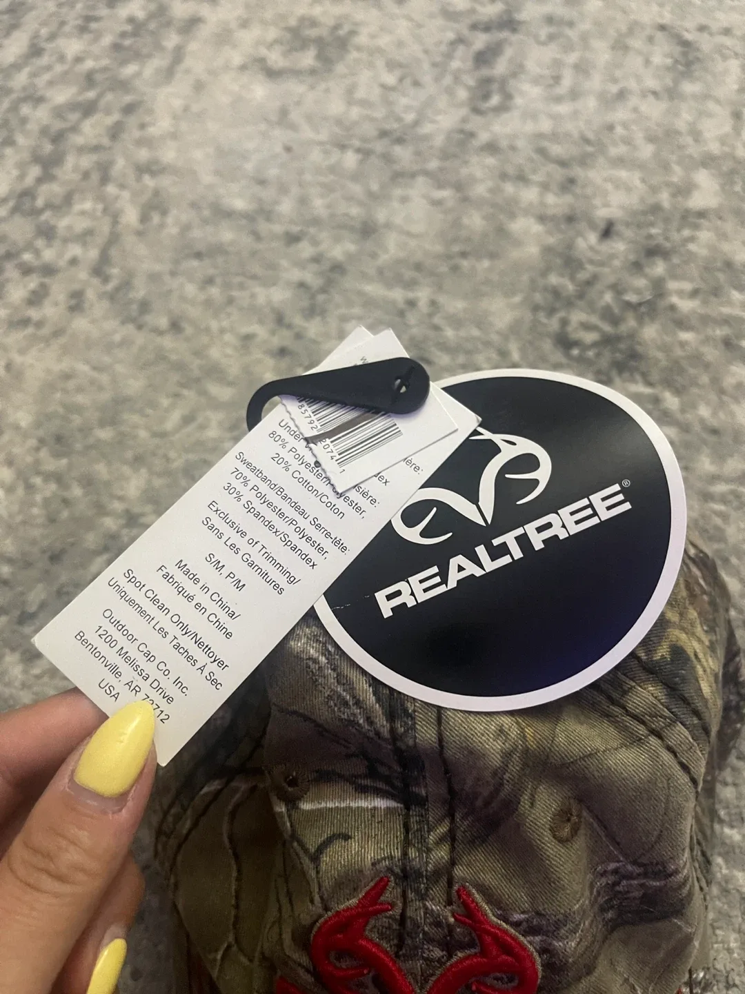 Realtree Camo Hat - Stretch Fit S-M image indicator(2)