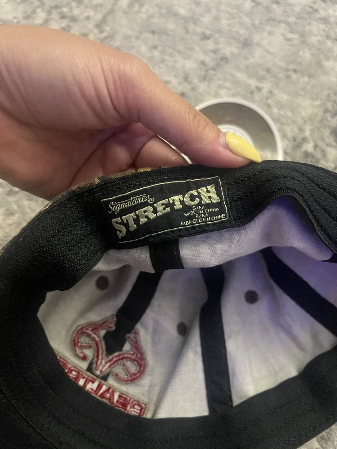 Realtree Camo Hat - Stretch Fit S-M image indicator(3)