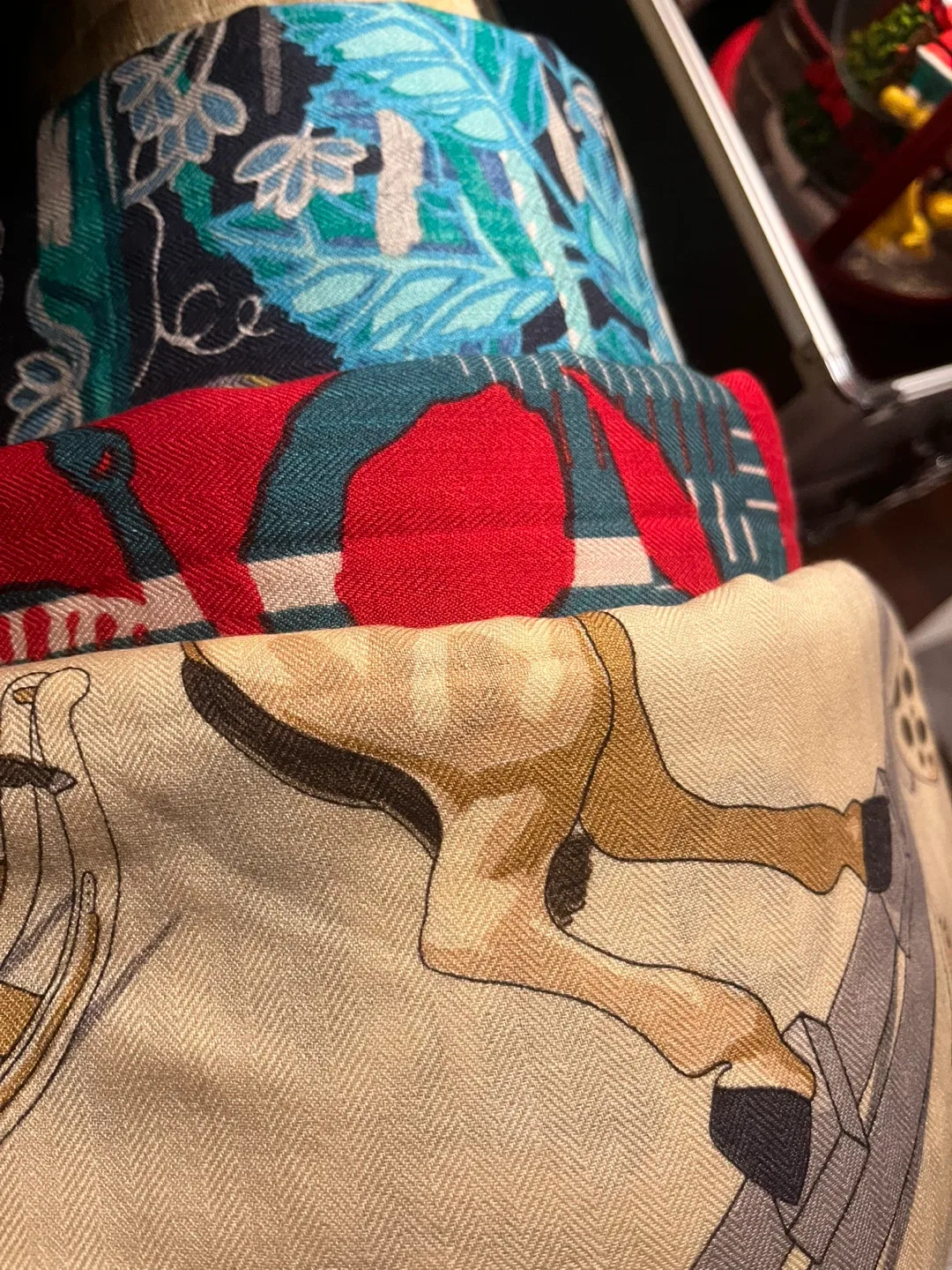 Assorted Scarves - Silk & Cashmere image indicator(4)