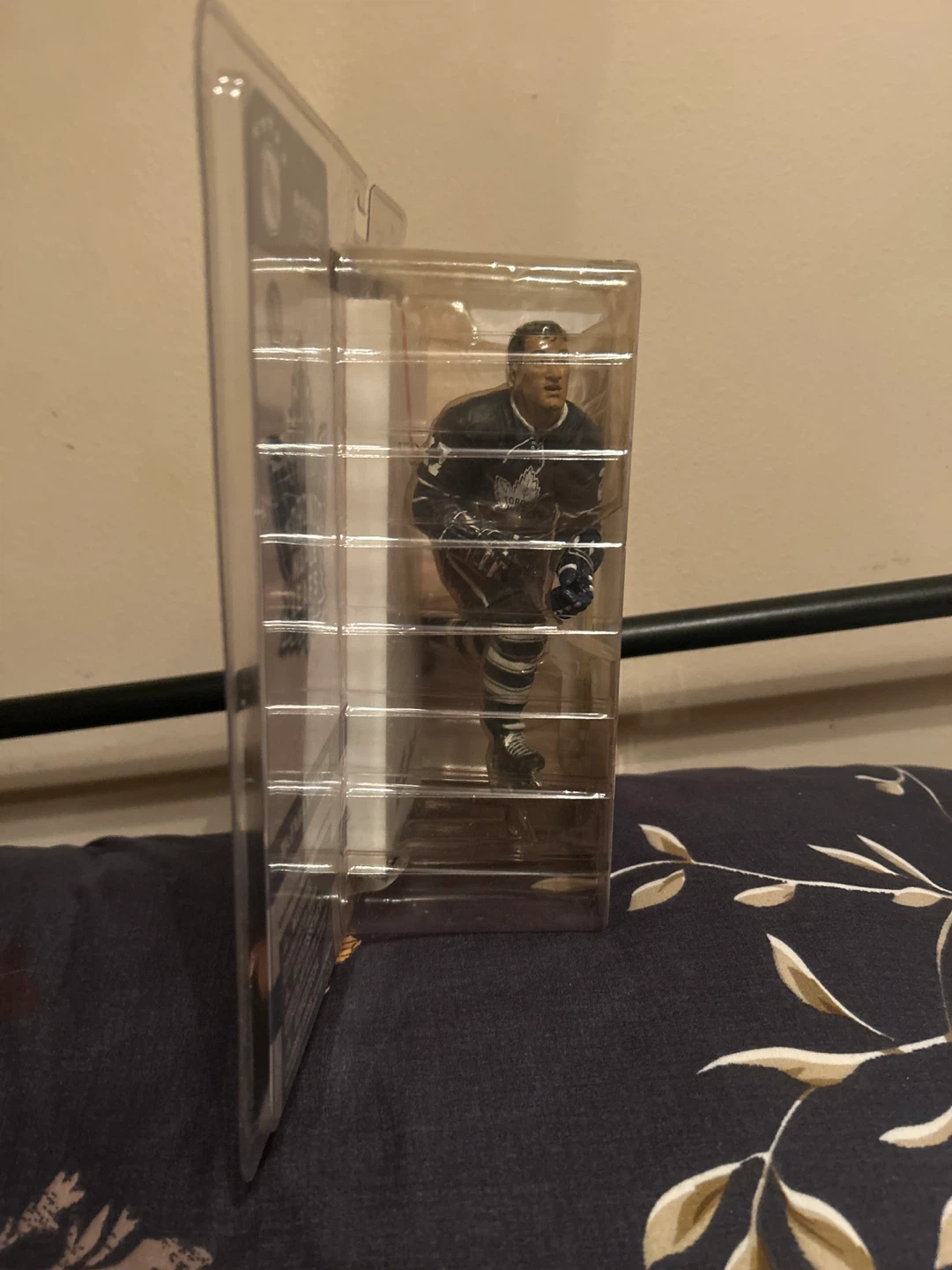 2004 McFarlane NHL Legends Frank Mahovlich Maple Leafs - photo 3