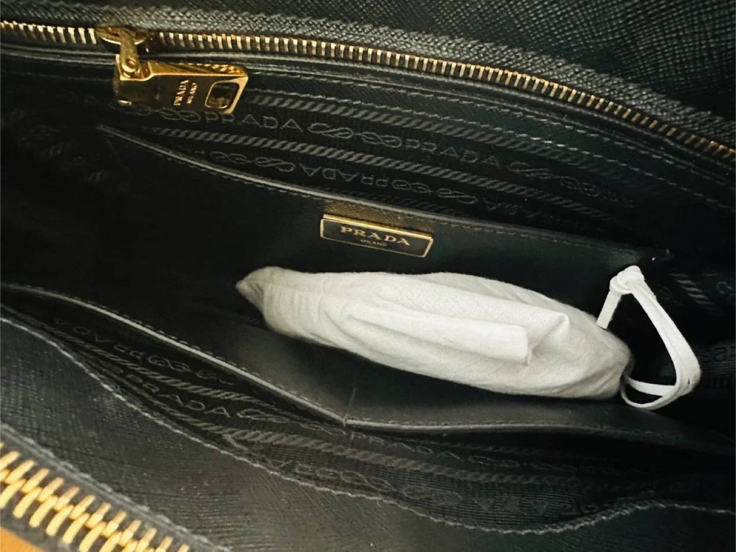 Prada Galleria LARGE Saffiano leather bag $5,000 image indicator(6)