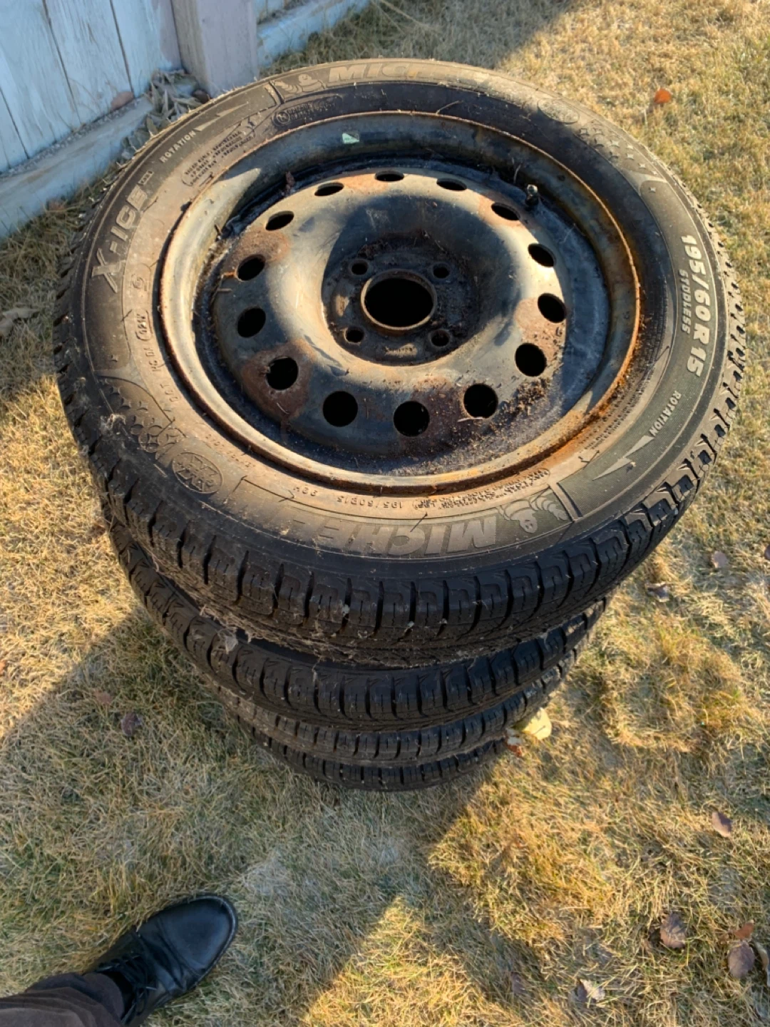 Michelin X-Ice 195/60R15 Winter Tires - photo 4