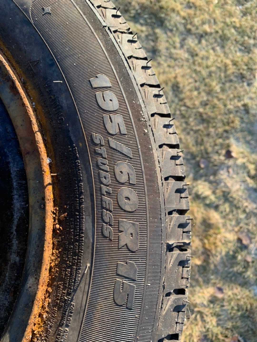Michelin X-Ice 195/60R15 Winter Tires - photo 3