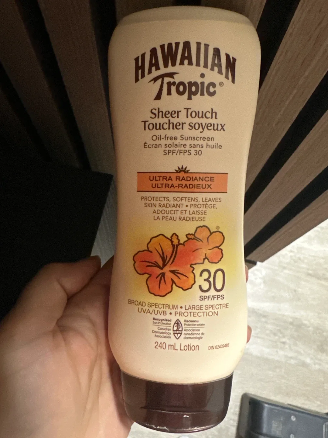 Hawaiian Tropic Sheer Touch SPF 30 Sunscreen