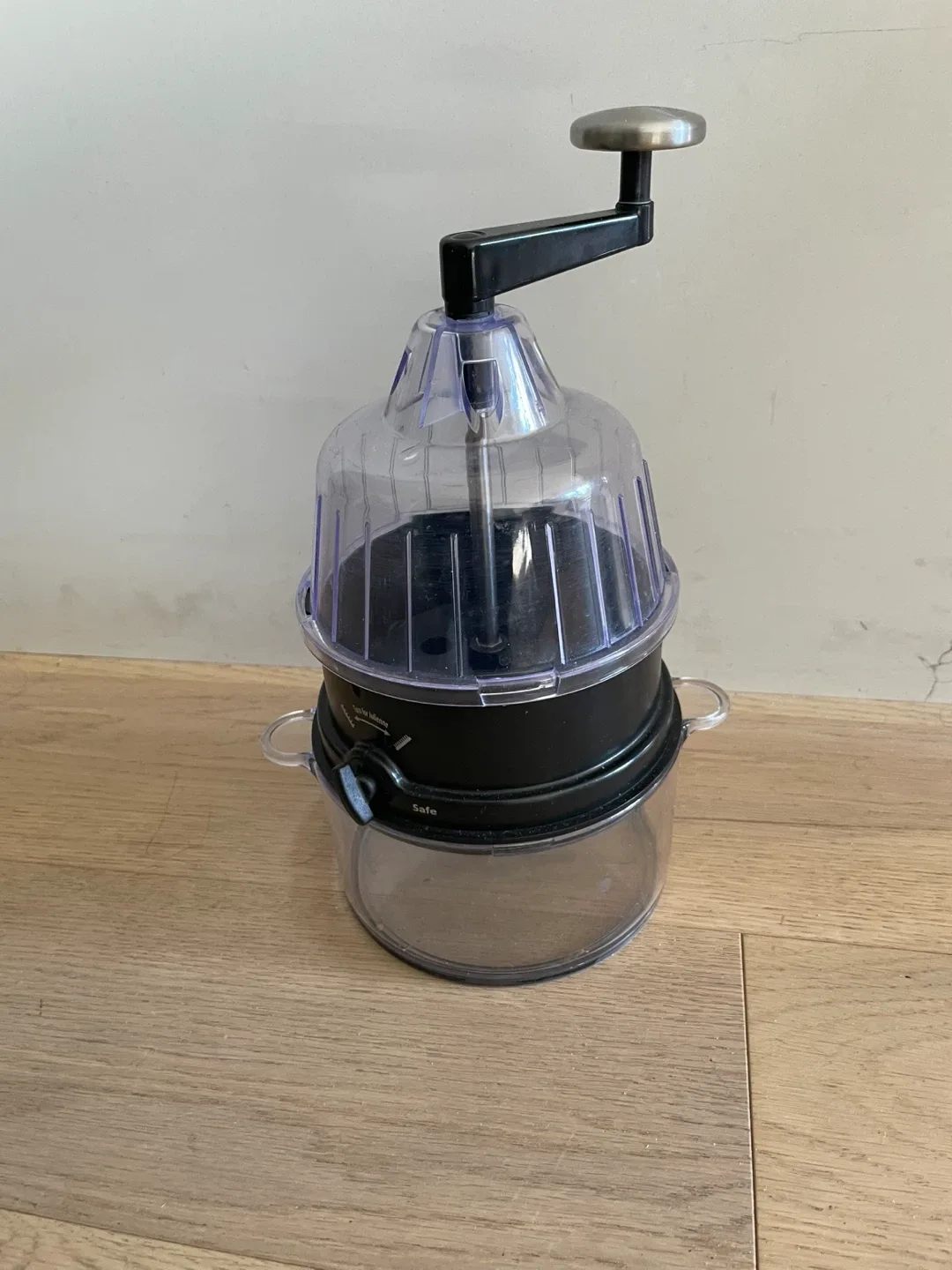 Hand-Crank Food Chopper