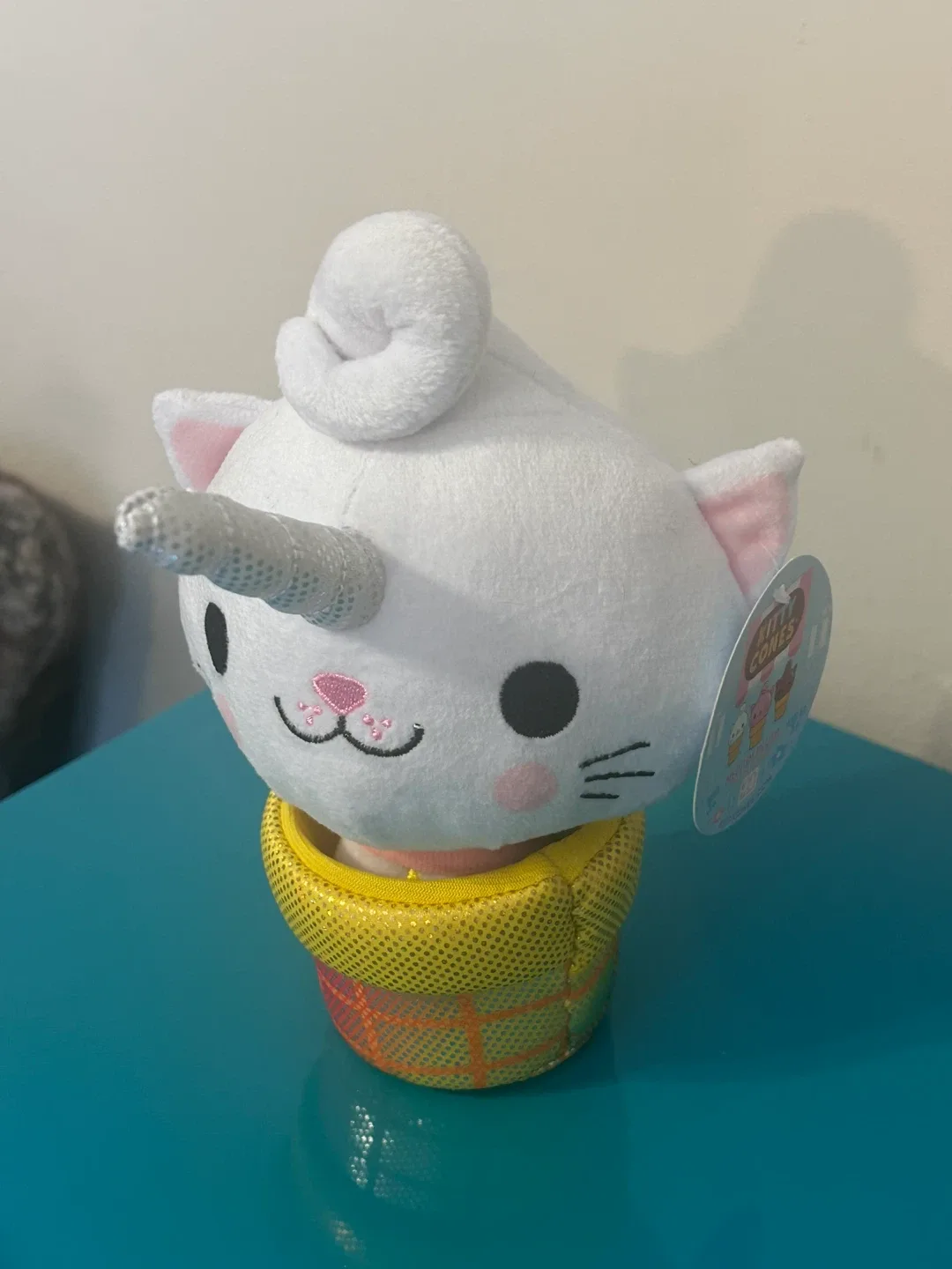 🍦RARE NEW Kitty Cones Plush Collectible Ice Cream Kitty image indicator(4)