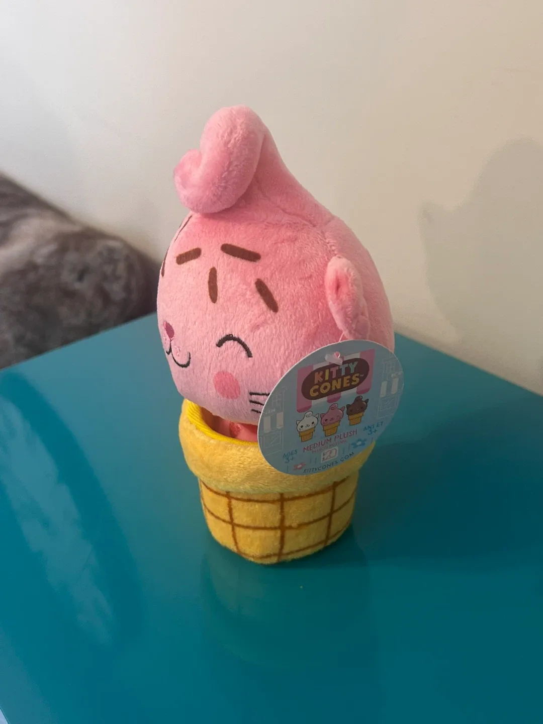 🍦RARE NEW Kitty Cones Plush Collectible Ice Cream Kitty image indicator(2)