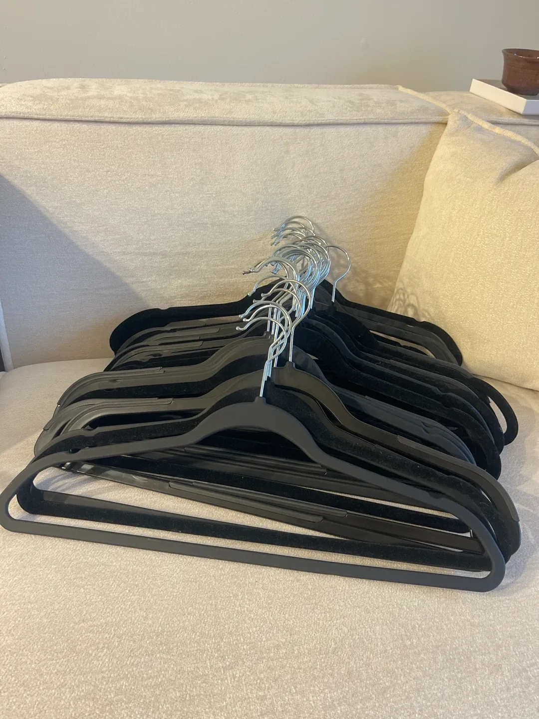 38 Black Velvet Clothes Hangers