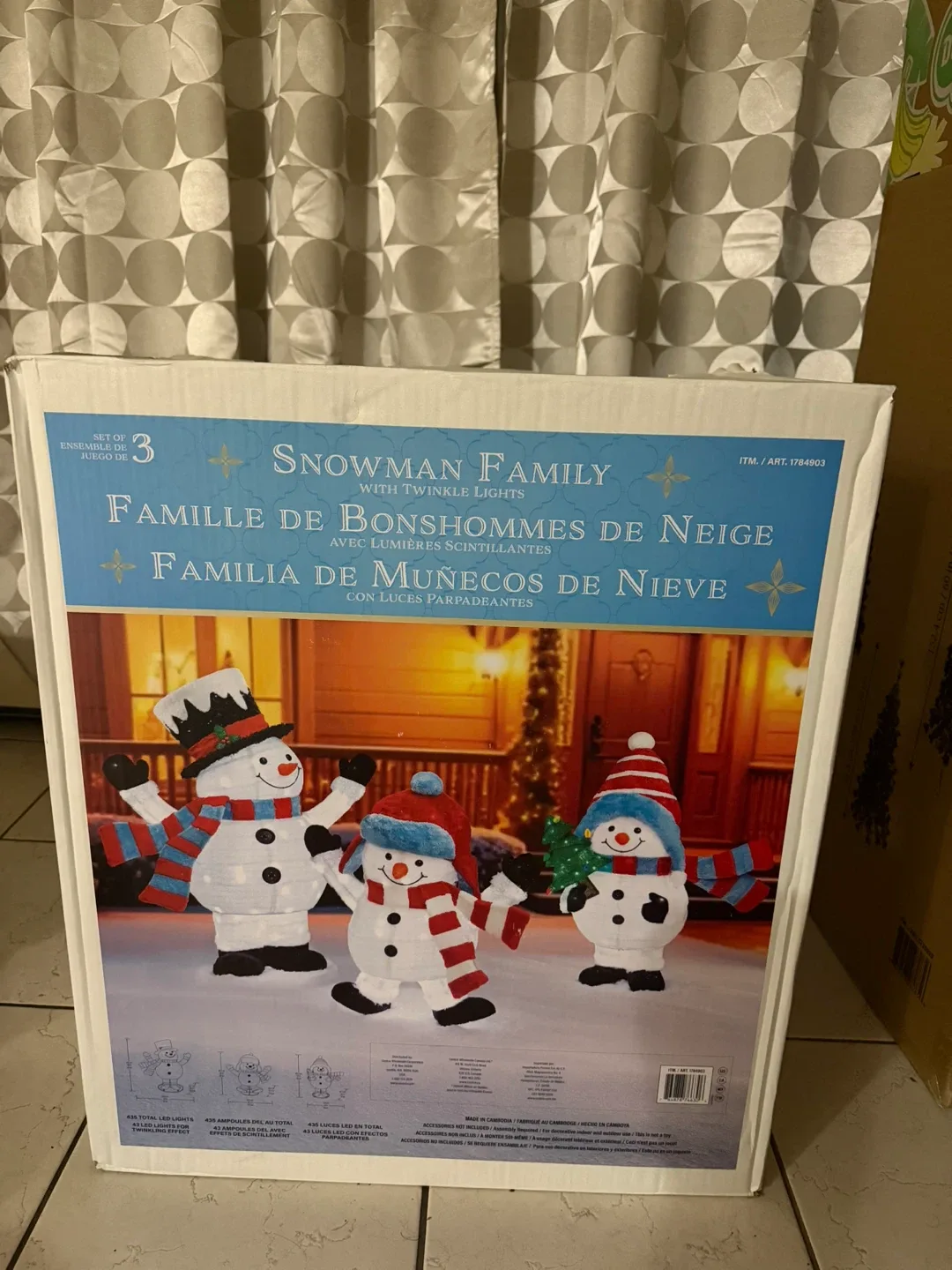 Snowman Family with Twinkle Lights, Set of 3 image indicator(2)