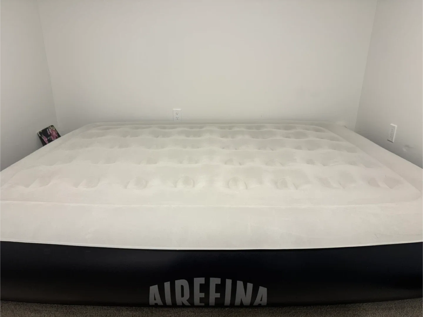 Airefina Air Mattress with Built-In Pump