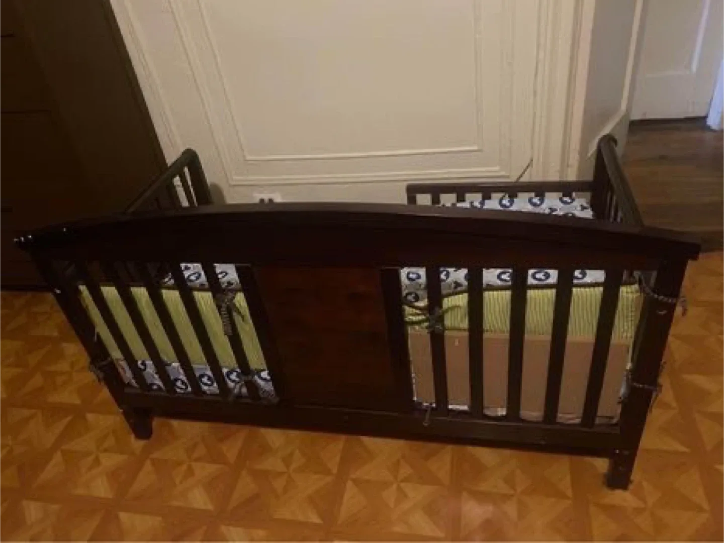 Convertible Toddler Bed - Dark Brown image indicator(3)