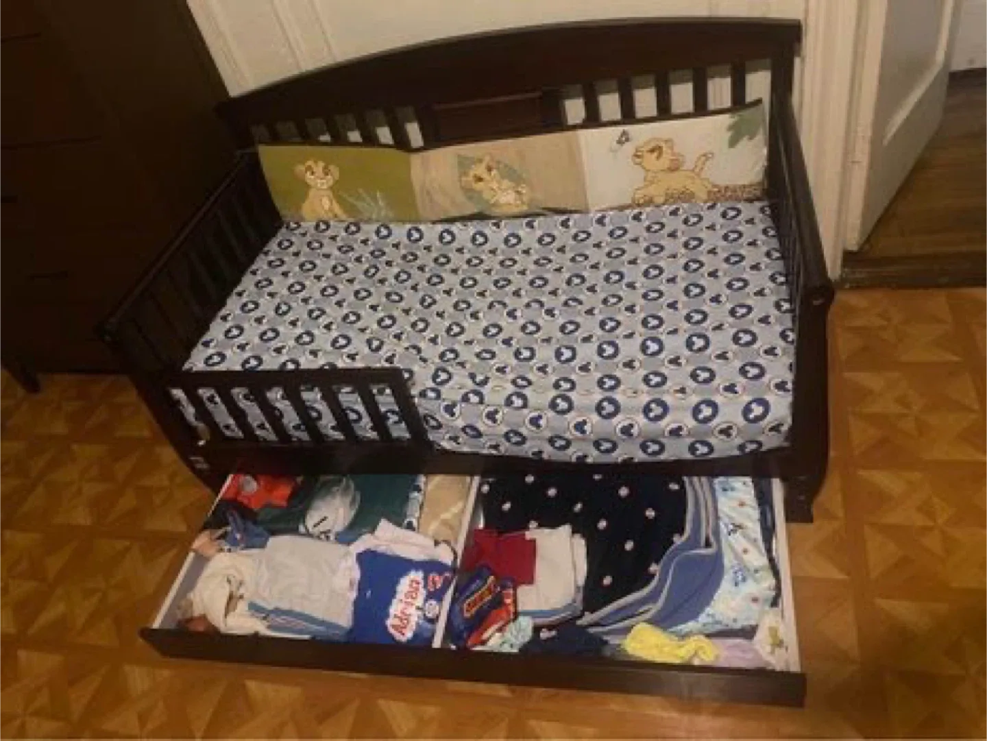 Convertible Toddler Bed - Dark Brown image indicator(5)