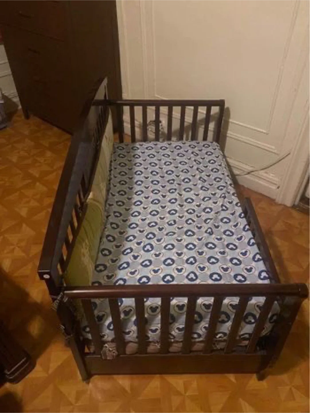 Convertible Toddler Bed - Dark Brown image indicator(4)