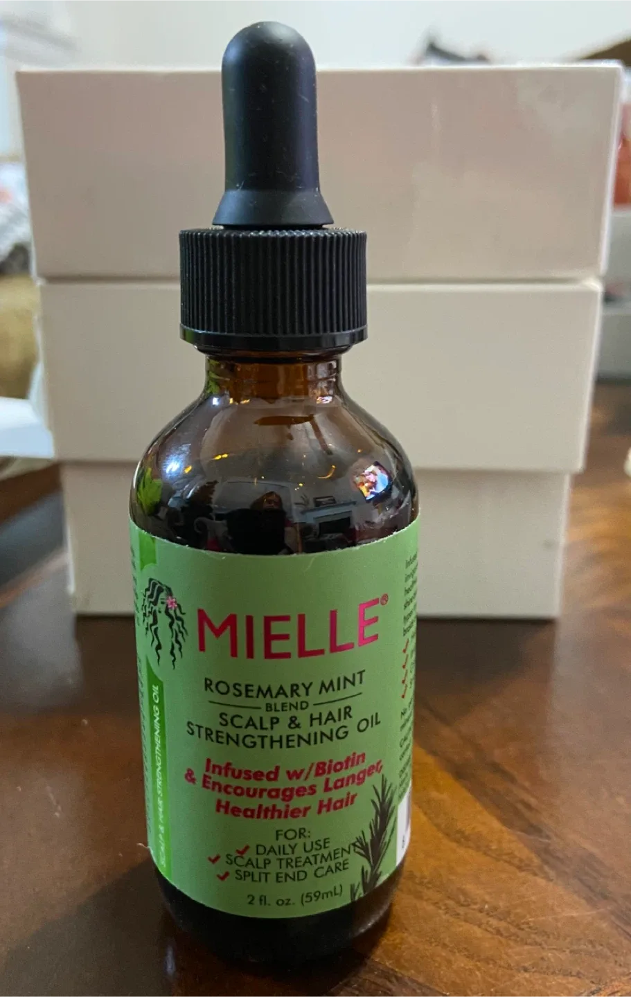 Mielle Rosemary Mint Scalp & Hair Strengthening Oil