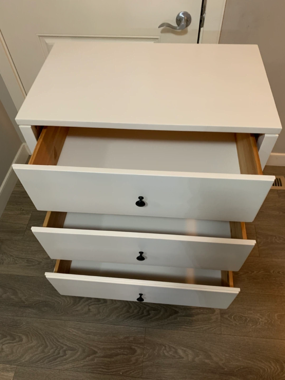 White 3-Drawer Dresser - photo 4