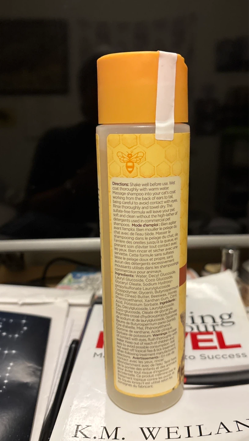 Burt's Bees Hypoallergenic Cat Shampoo - photo 2