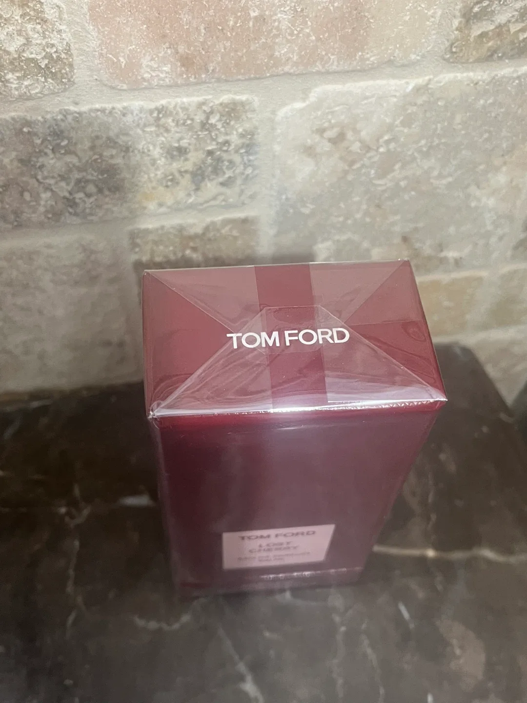 Tom Ford Lost Cherry image indicator(3)