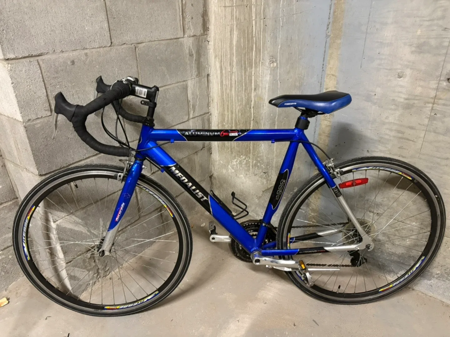 Medalist Aluminum 6061 Series Road Bike