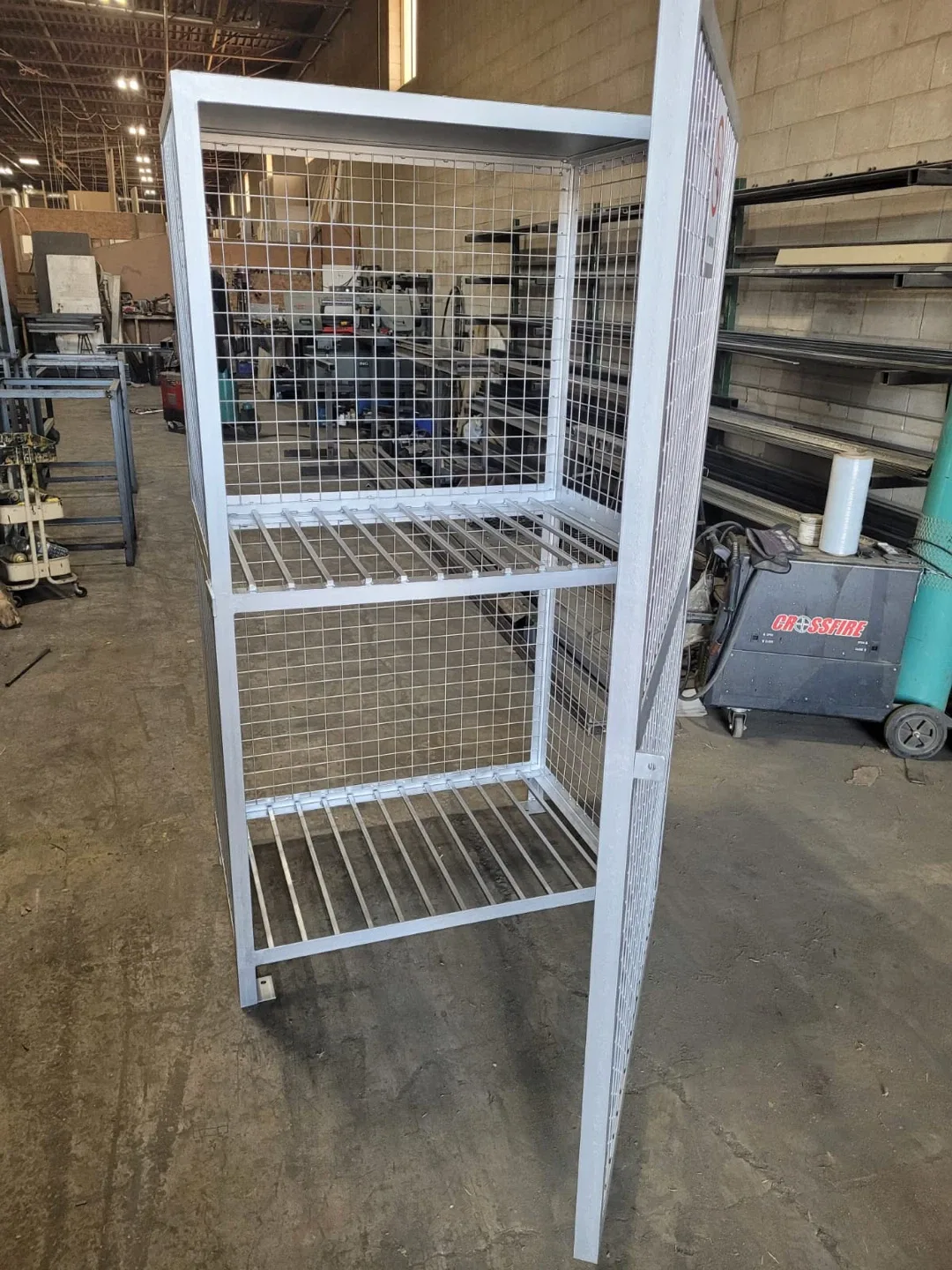 Propane cages storage for sale image indicator(2)