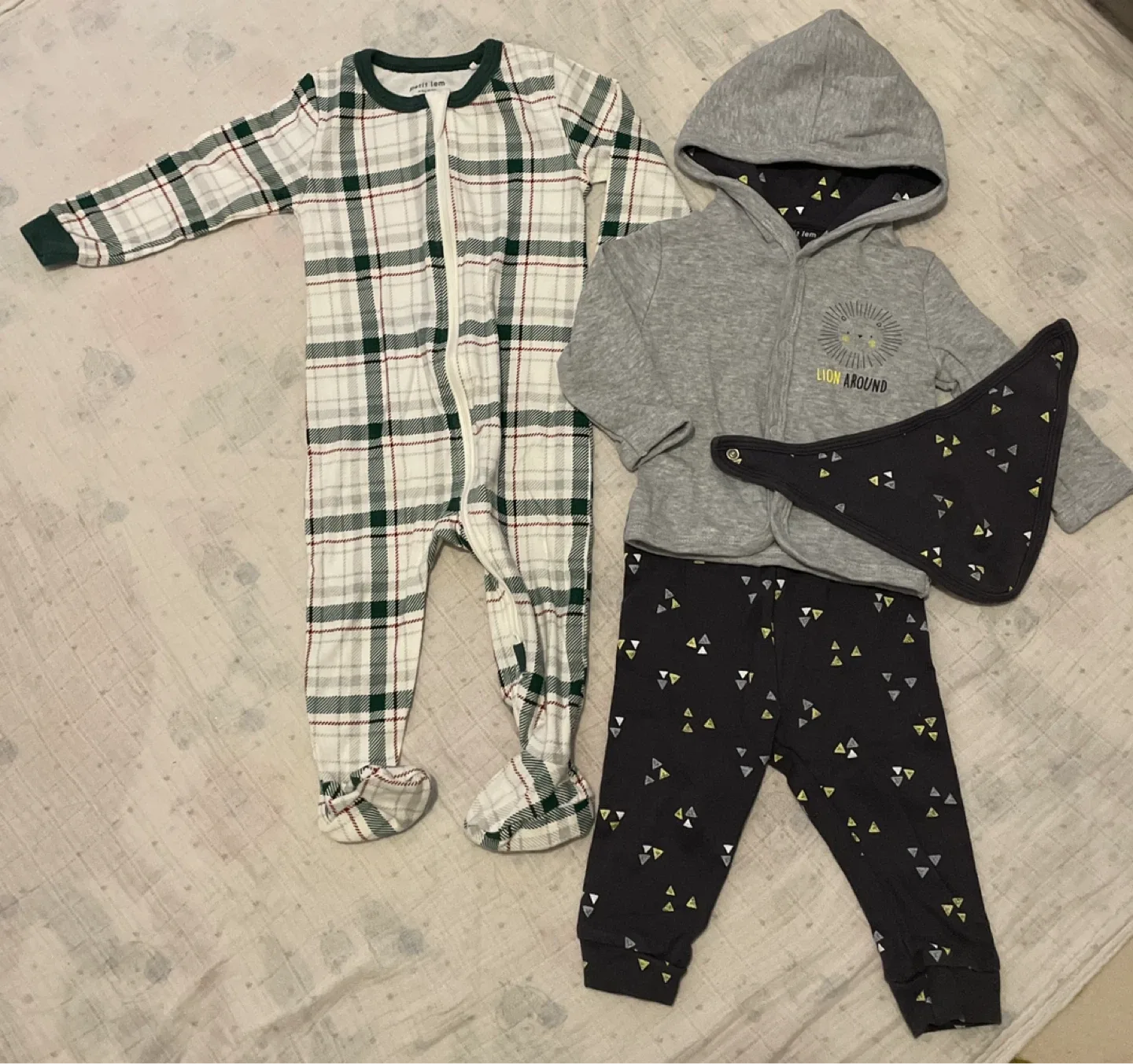 Designer Clothes- Infant image indicator(7)