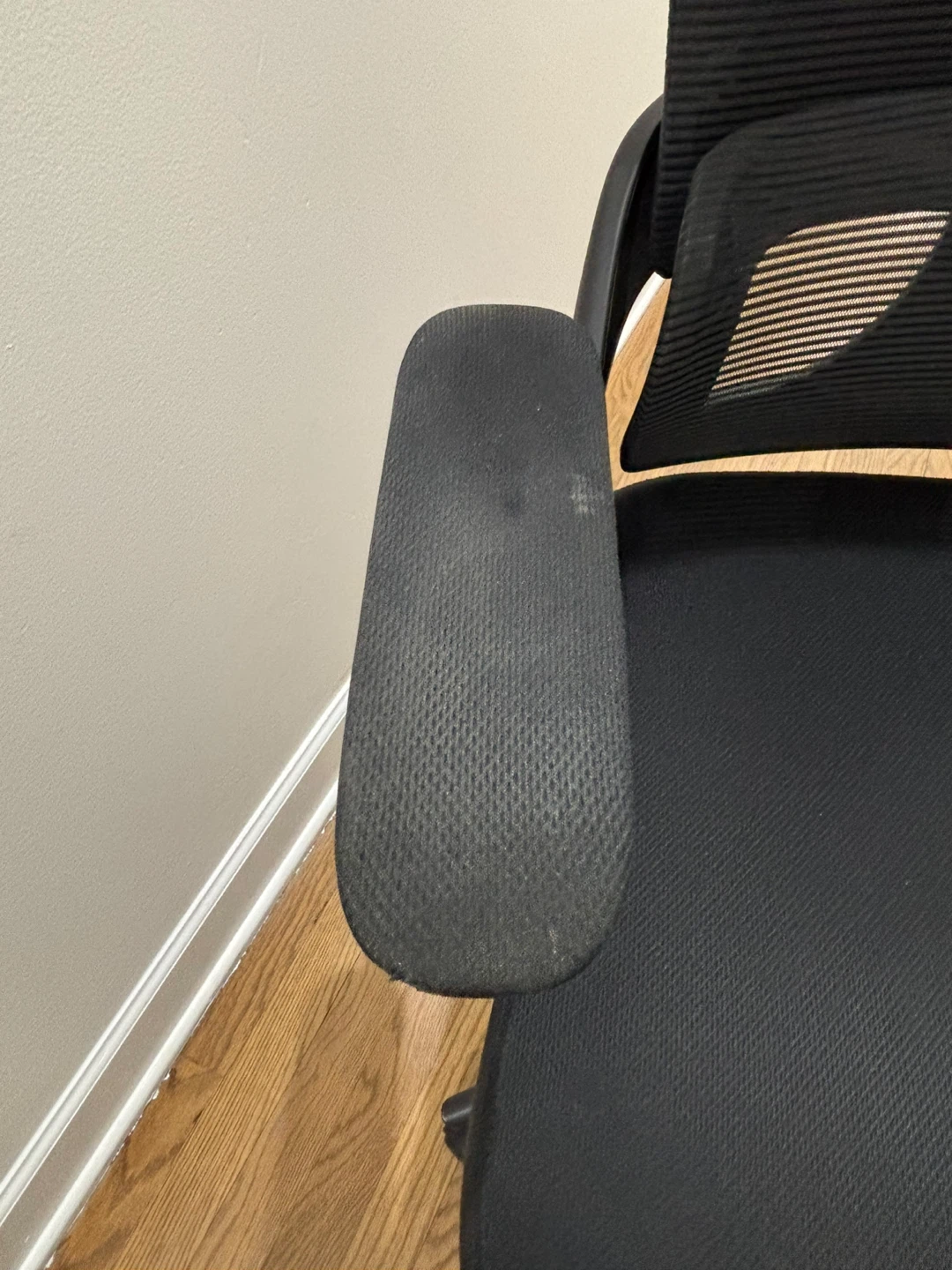 Ergonomic Office Chair - Black - photo 5