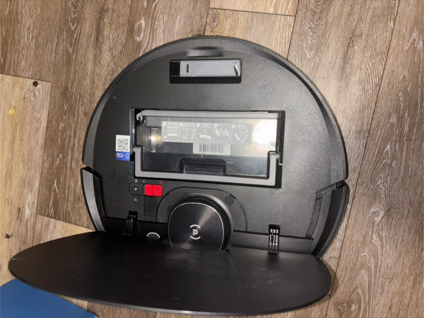 Ecovacs Deebot Ozmo Robot Vacuum & Mop - photo 3