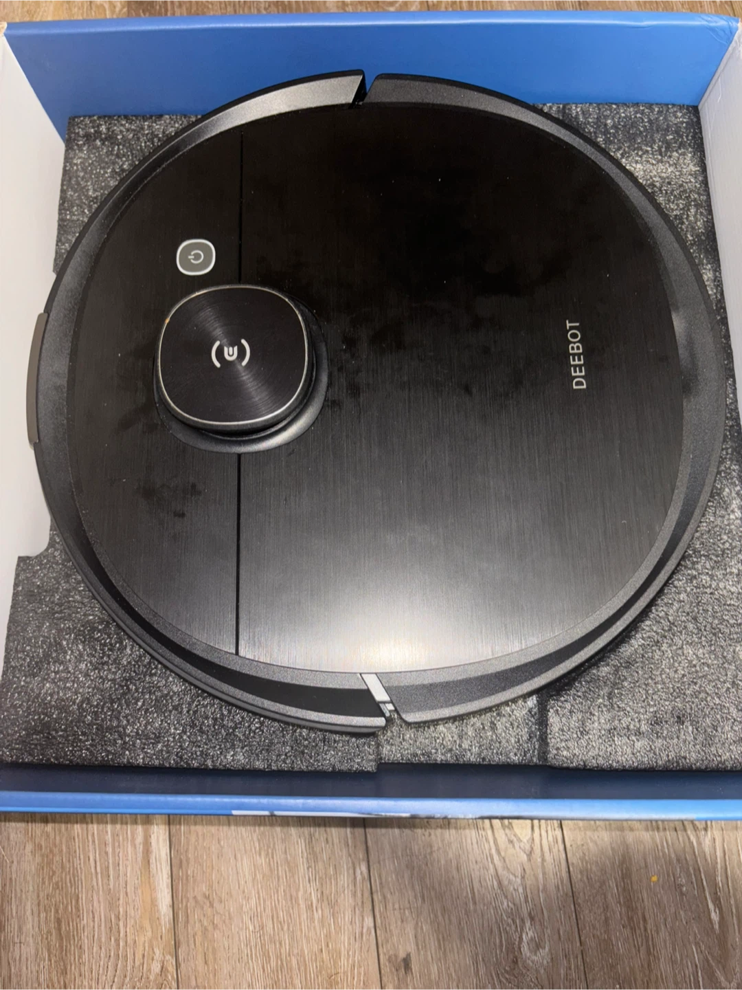 Ecovacs Deebot Ozmo Robot Vacuum & Mop - photo 4