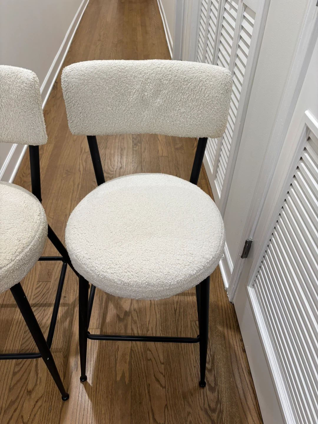 Set of 2 White Boucle Counter Stools - photo 2