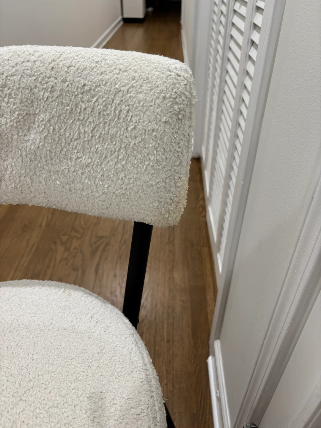 Set of 2 White Boucle Counter Stools - photo 3