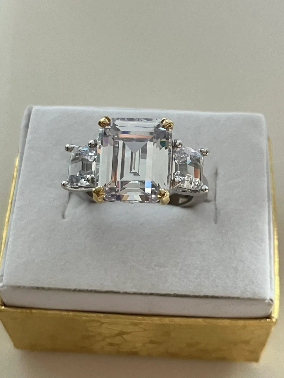 CZ 925 Sterling Silver Ring Size 6 image indicator(6)