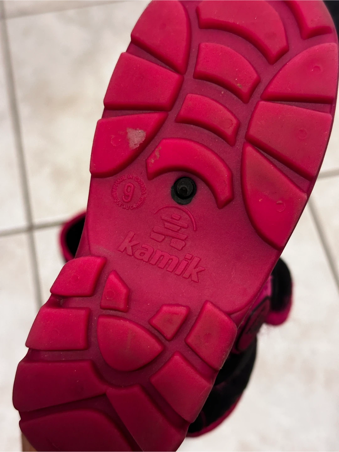 Kamik Snow Boots - Size 9 - photo 2