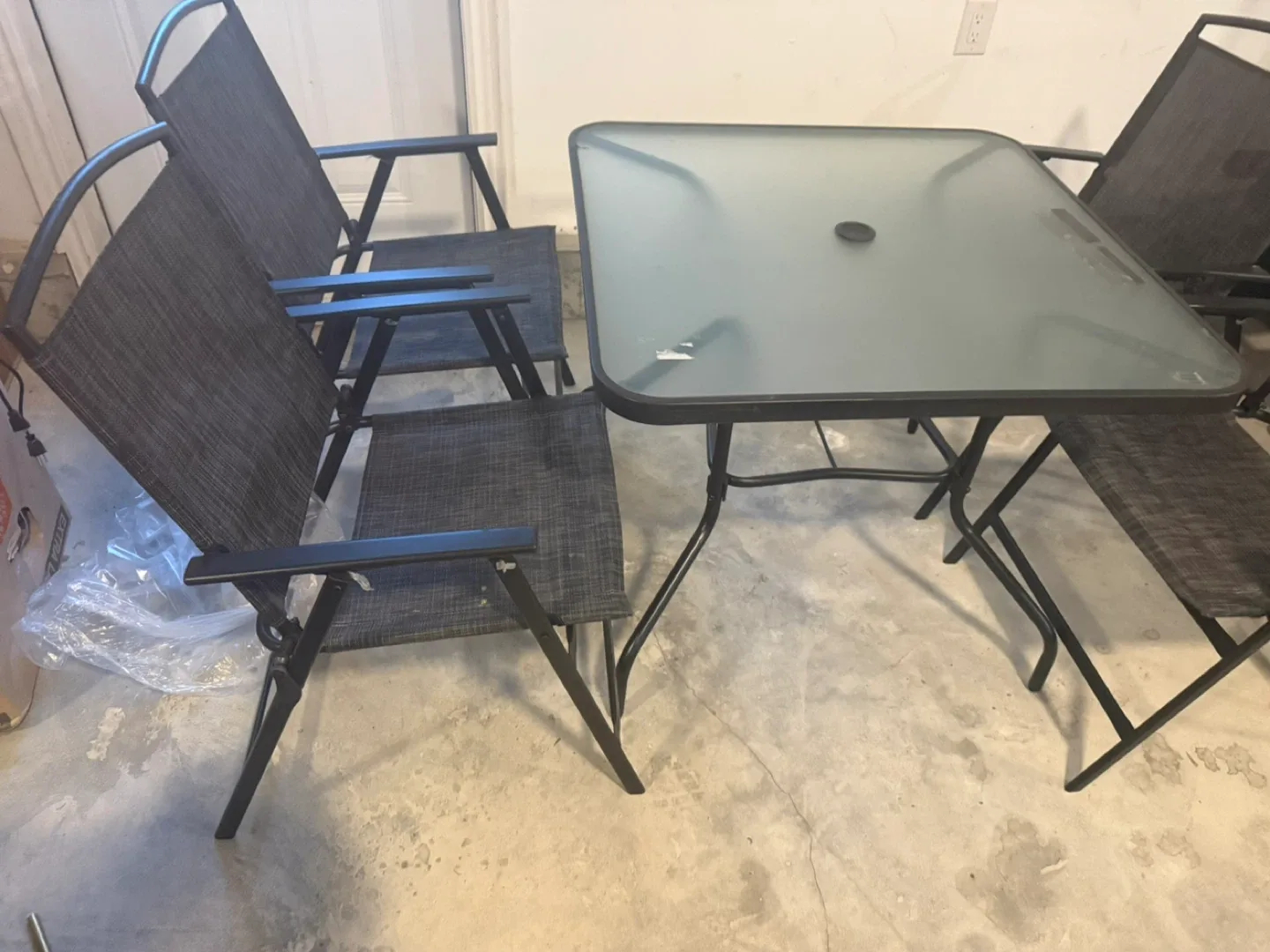 Patio Table with Four Chairs - Great Condition! image indicator(2)