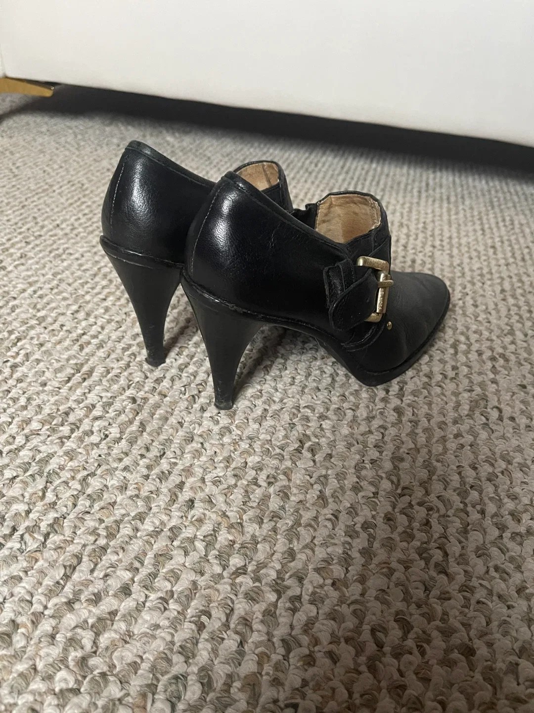 MICHAEL Michael Kors Black Leather Ankle Booties image indicator(3)