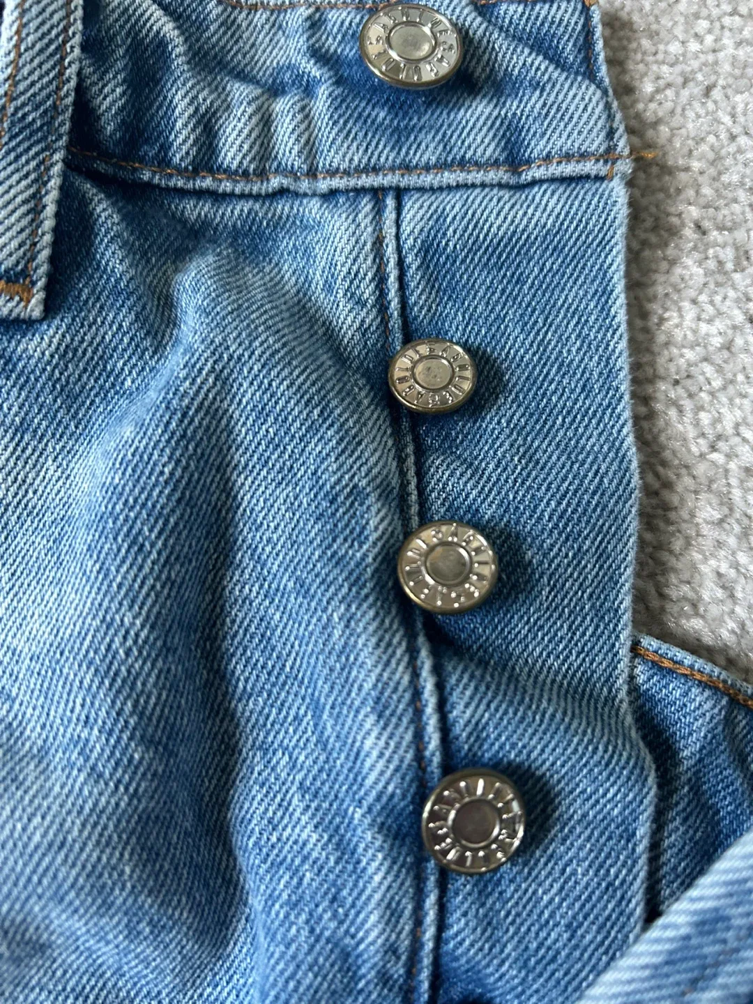 AGOLDE Denim Skirt - Size 23 image indicator(6)