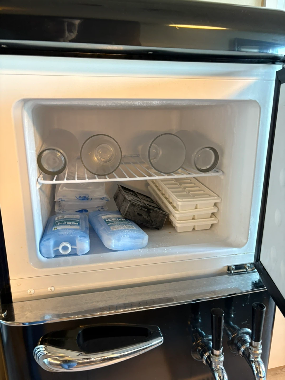 Epic Retro Kegerator - Black - photo 3