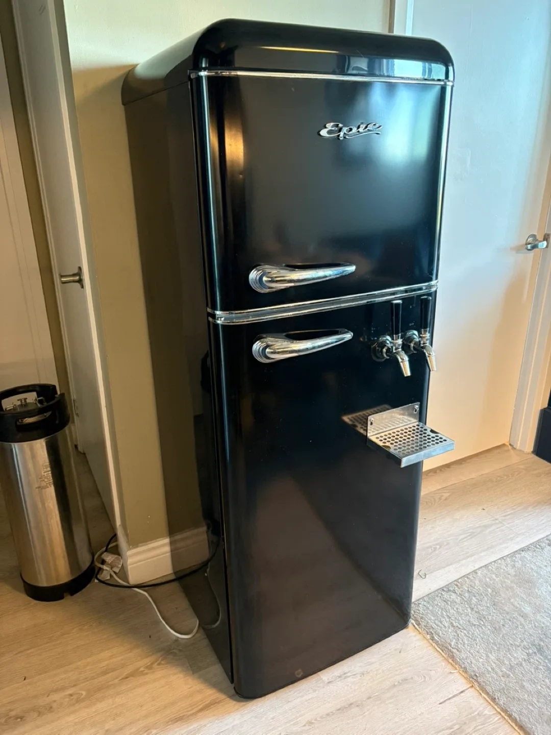 Epic Retro Kegerator - Black