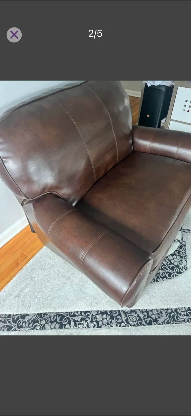 Brown Leather Recliner Chair image indicator(2)