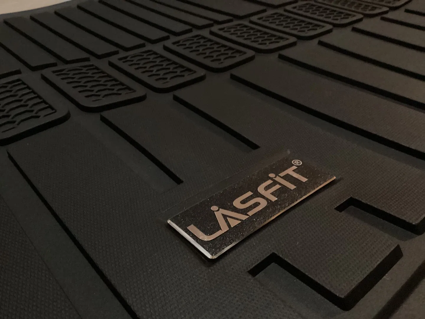 Cargo liner for Jeep Grand Cherokee image indicator(2)