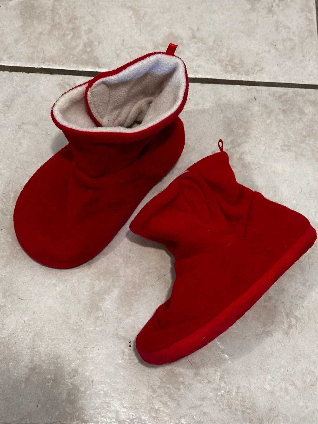 Kids Old Navy Red Bootie Slippers - Size L (11)
